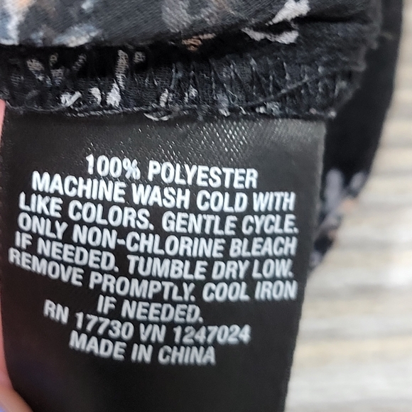 Mossimo floral sheer blouse Women's Size Medium black - Picture 3 of 8